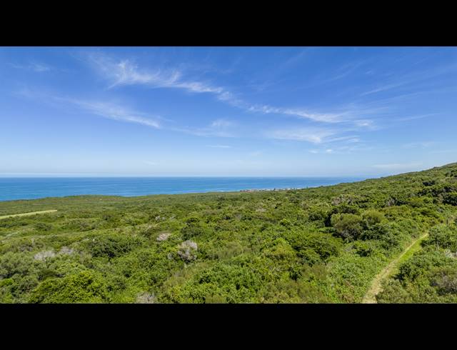 240,000M² VACANT LAND FOR SALE IN SEAVIEW